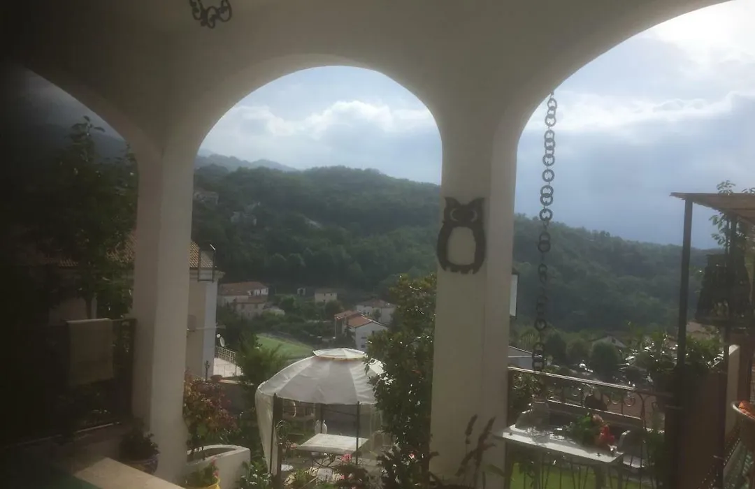Villa Alemi'-1